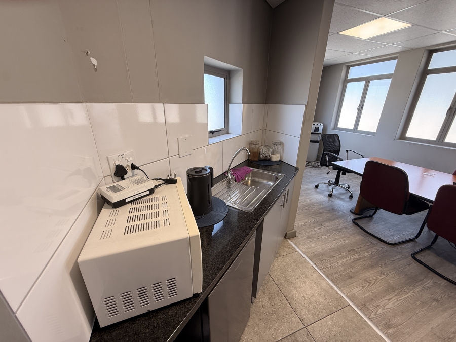 To Let Commercial Property for Rent in Bellville South Industria Western Cape